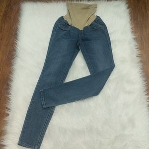 JESSICA SIMPSON Skinny Maternity Jeans
